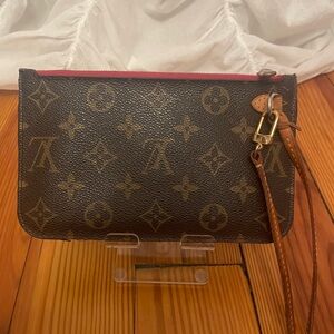 Louis Vuitton Monogram Neverfull Pouch with cherry red interior